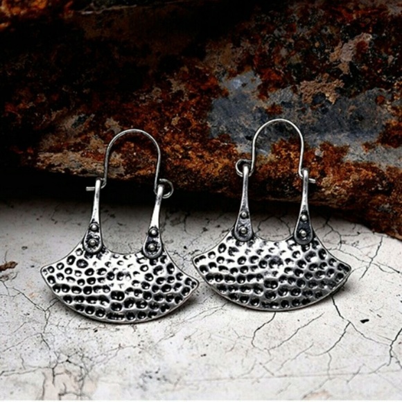 Hammered Dangle Earrings in Burnish Silver - Picture 4 of 5